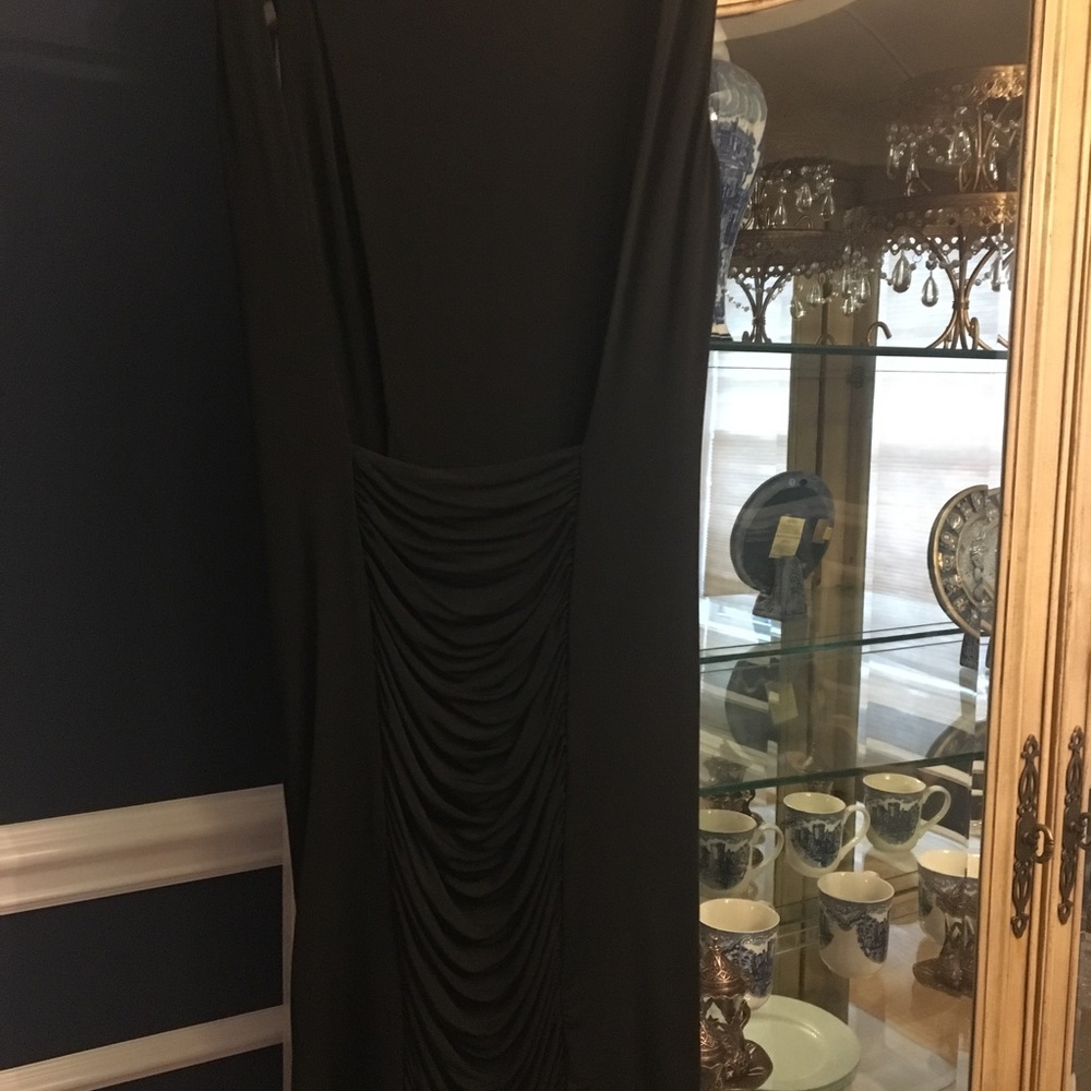 Dress - Picture 3 of 4